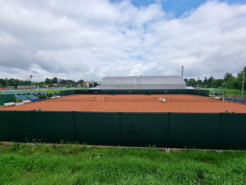 kort tenisowe